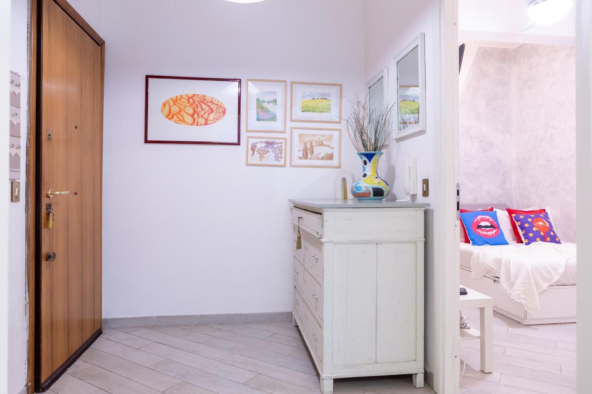 Stanza Comoda E Silenziosa Con Bagno Privato E Area Lavoro E Relax Roma Eksteriør bilde